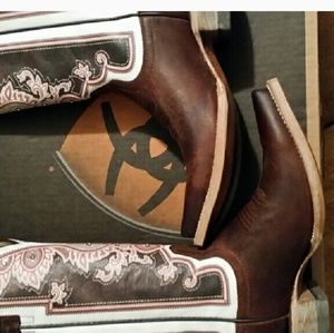 Ariat Cowboy Boots
